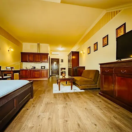 Joy Emerald Urban * טימישוארה